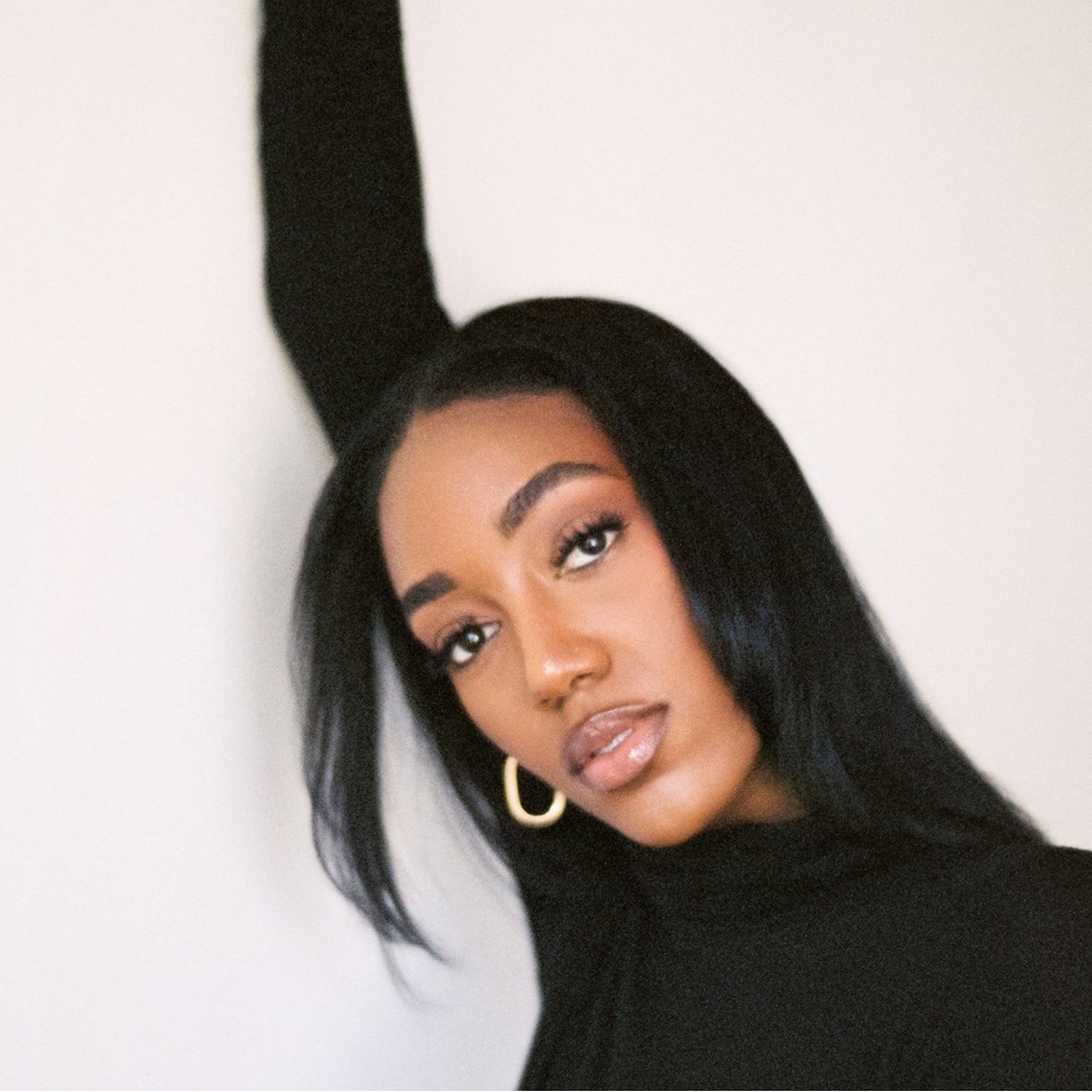 Meet your Posher, Camay